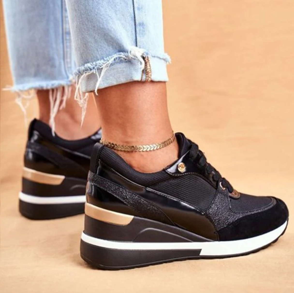 GR | Stylish wedge sneakers