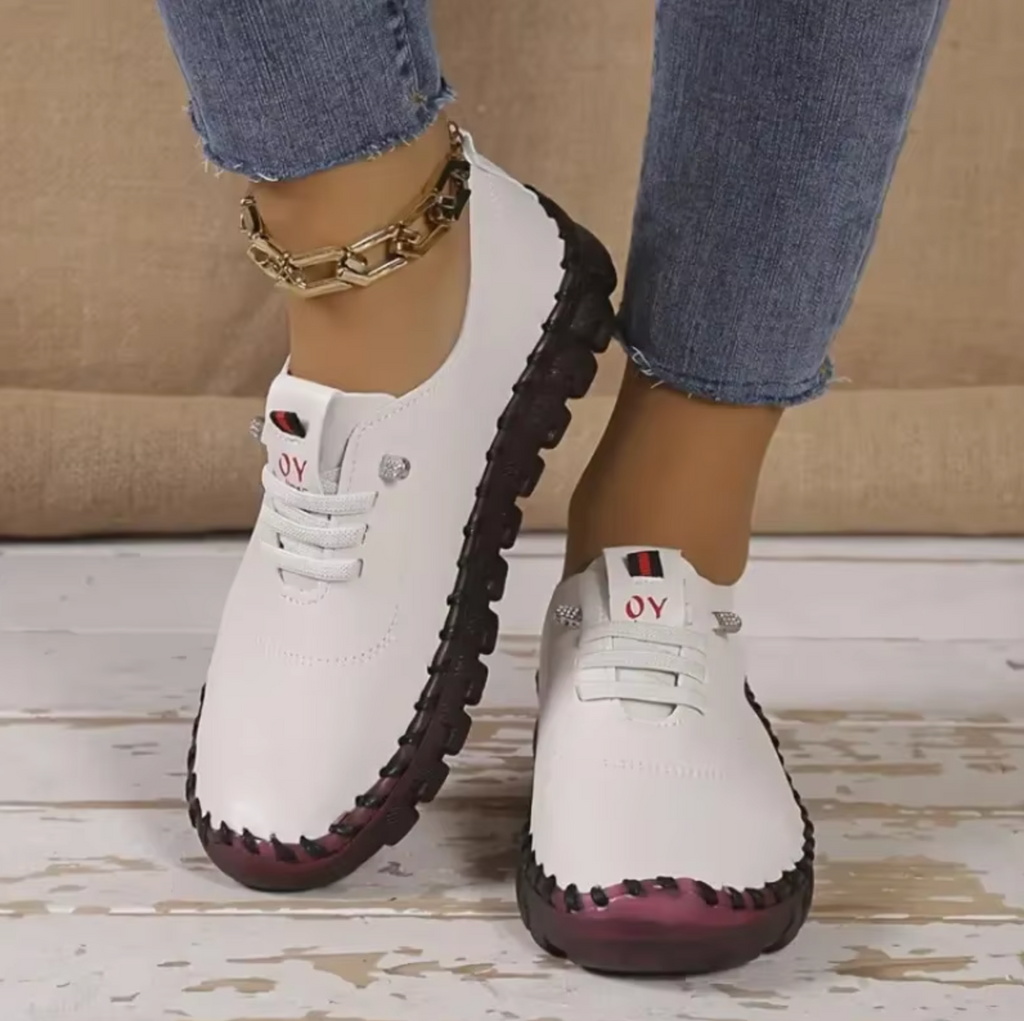 GR | Sneakers with soft soles