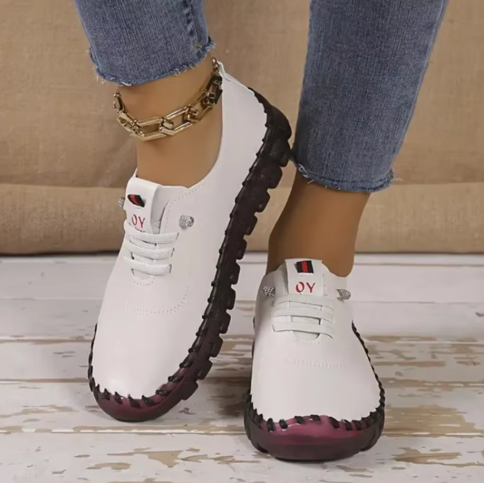 GR | Sneakers with soft soles