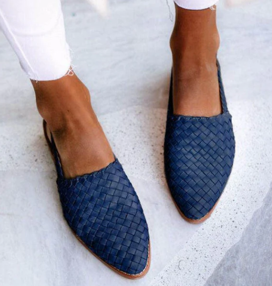 GR | Flat Sandals