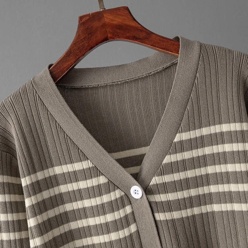 GR | Comfortable striped knitwear set