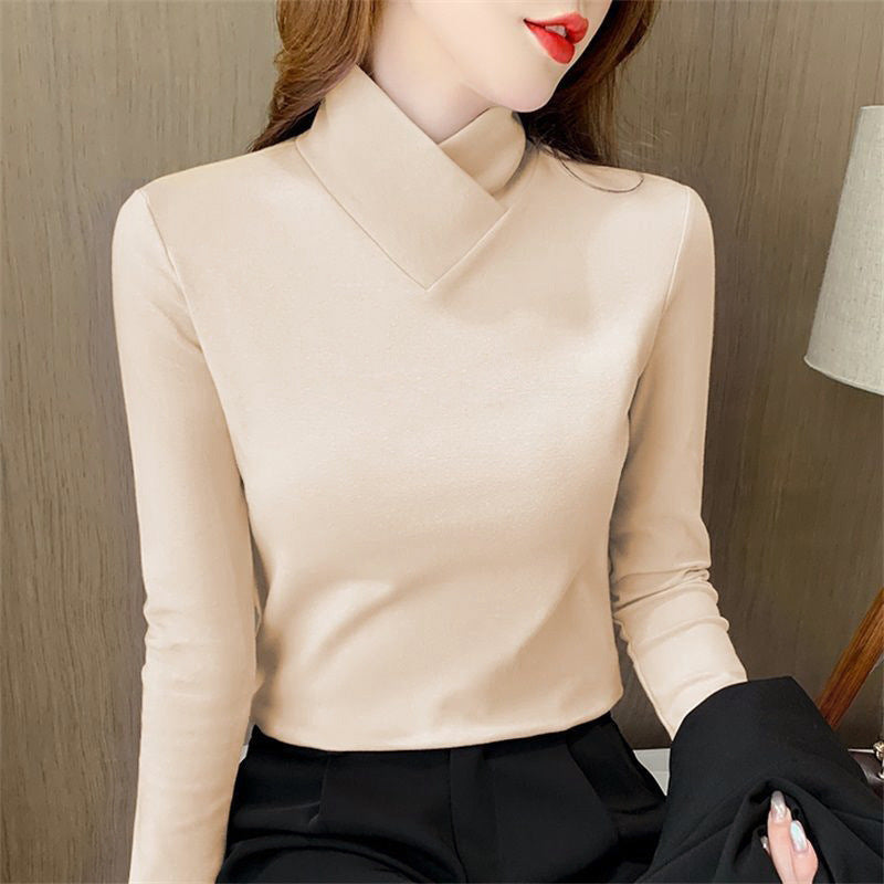 GR | Simple white, elegant T-shirt