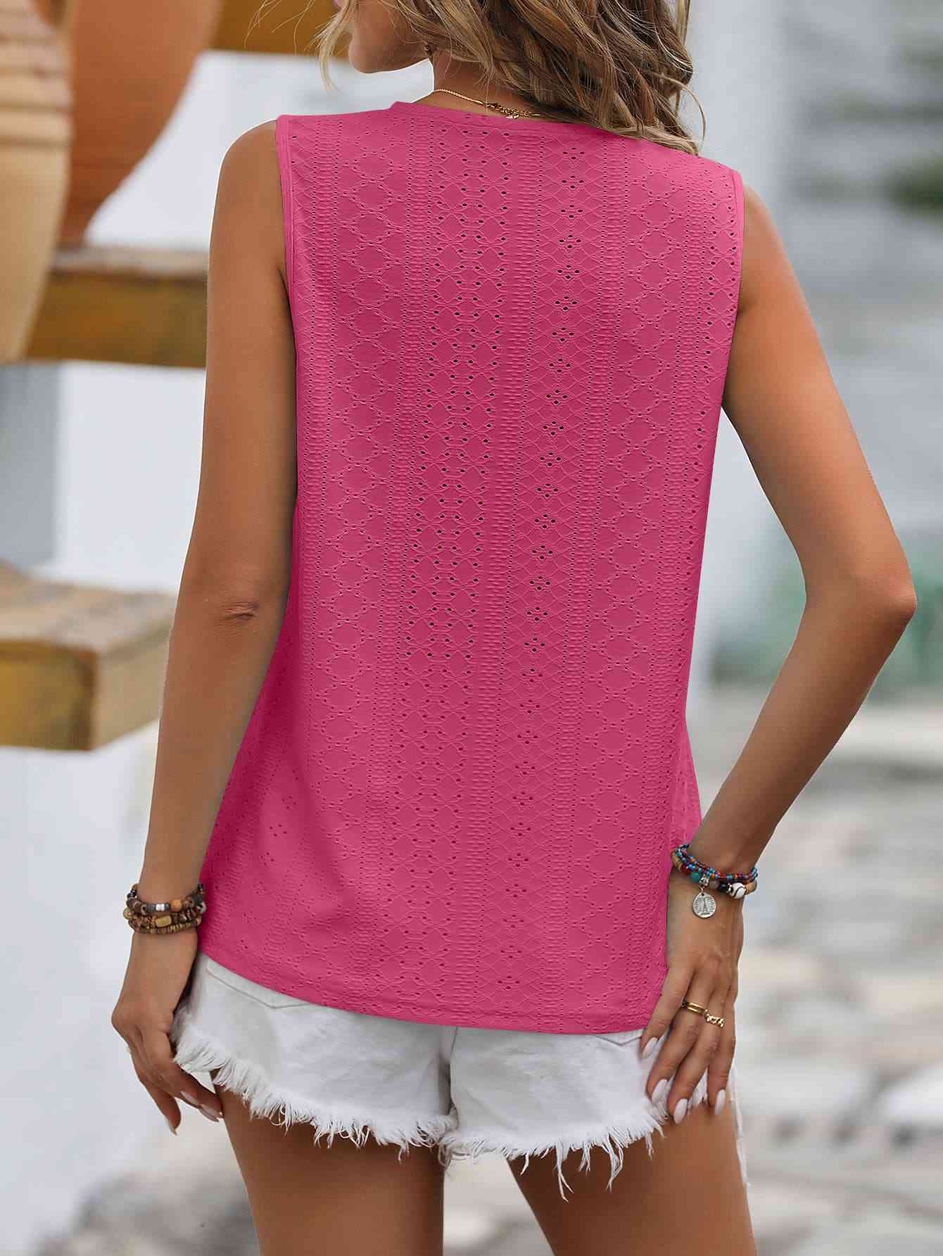 GR | Split Lace V-Neck Sleeveless Shirt