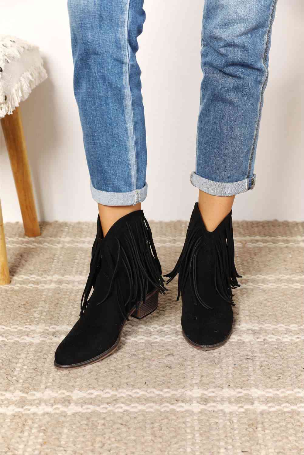 GR | Legend women's fringe cowboy western ankle boots