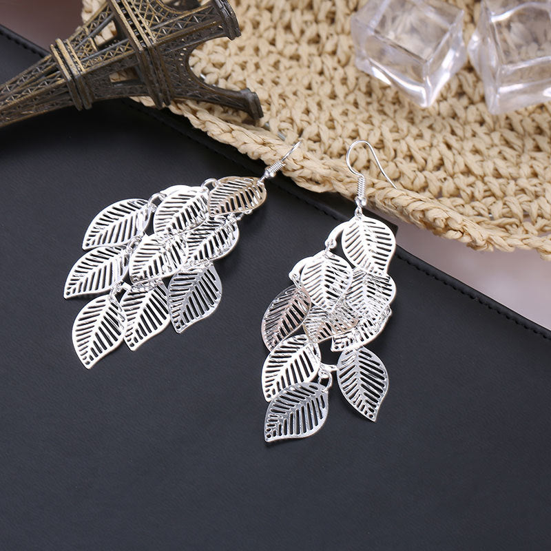 GR | Delicate layered earrings with leaves
