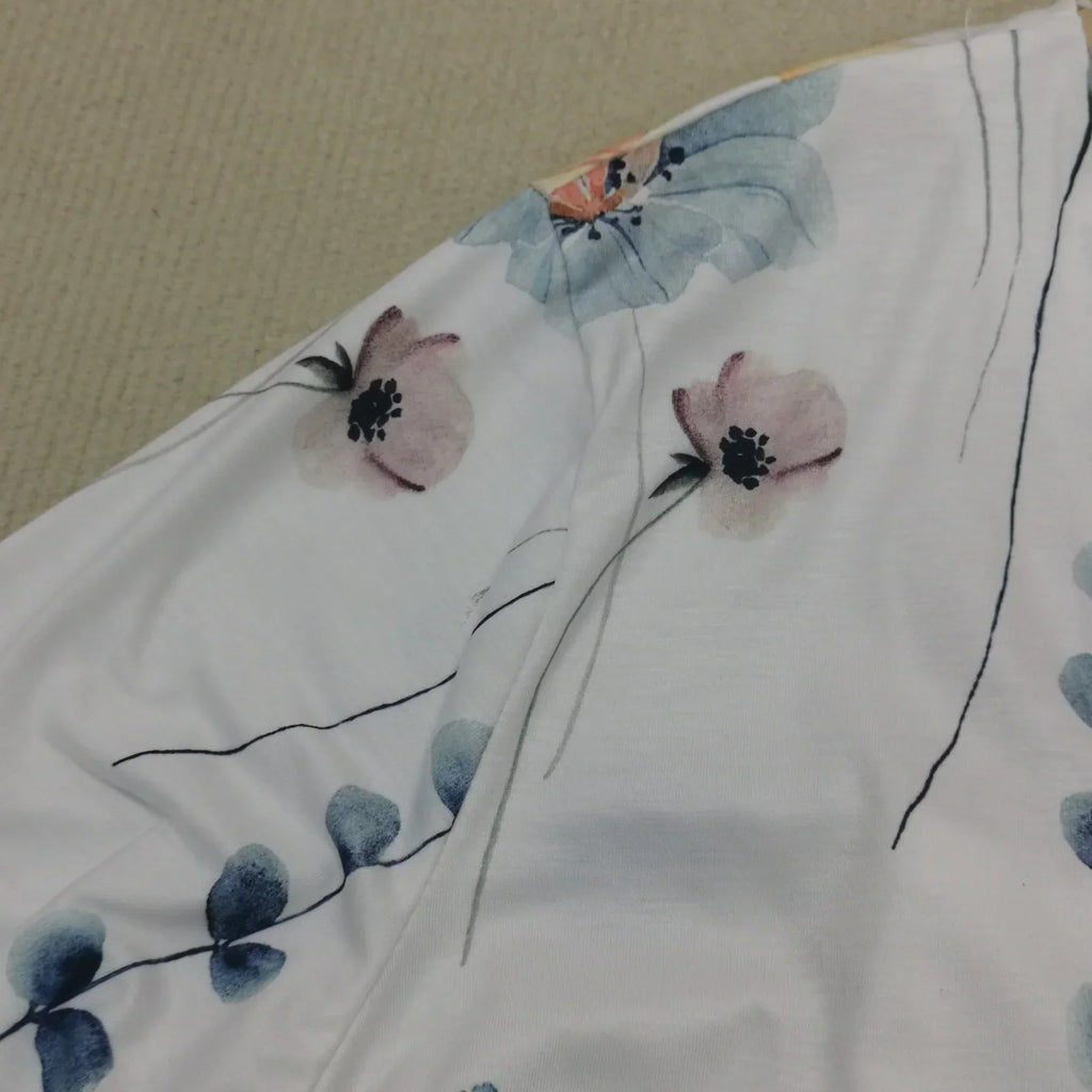 GR | Elegant top with floral pattern