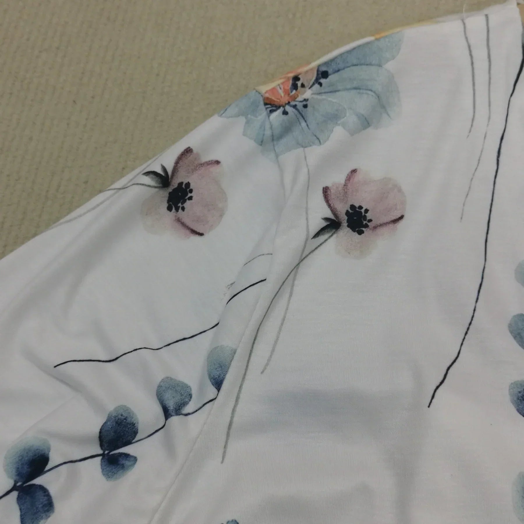 GR | Elegant top with floral pattern