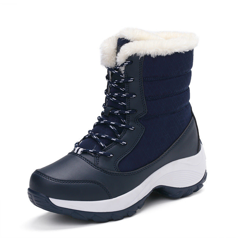 GR | Waterproof winter boots with plush lining, lace-up closure and sturdy sole