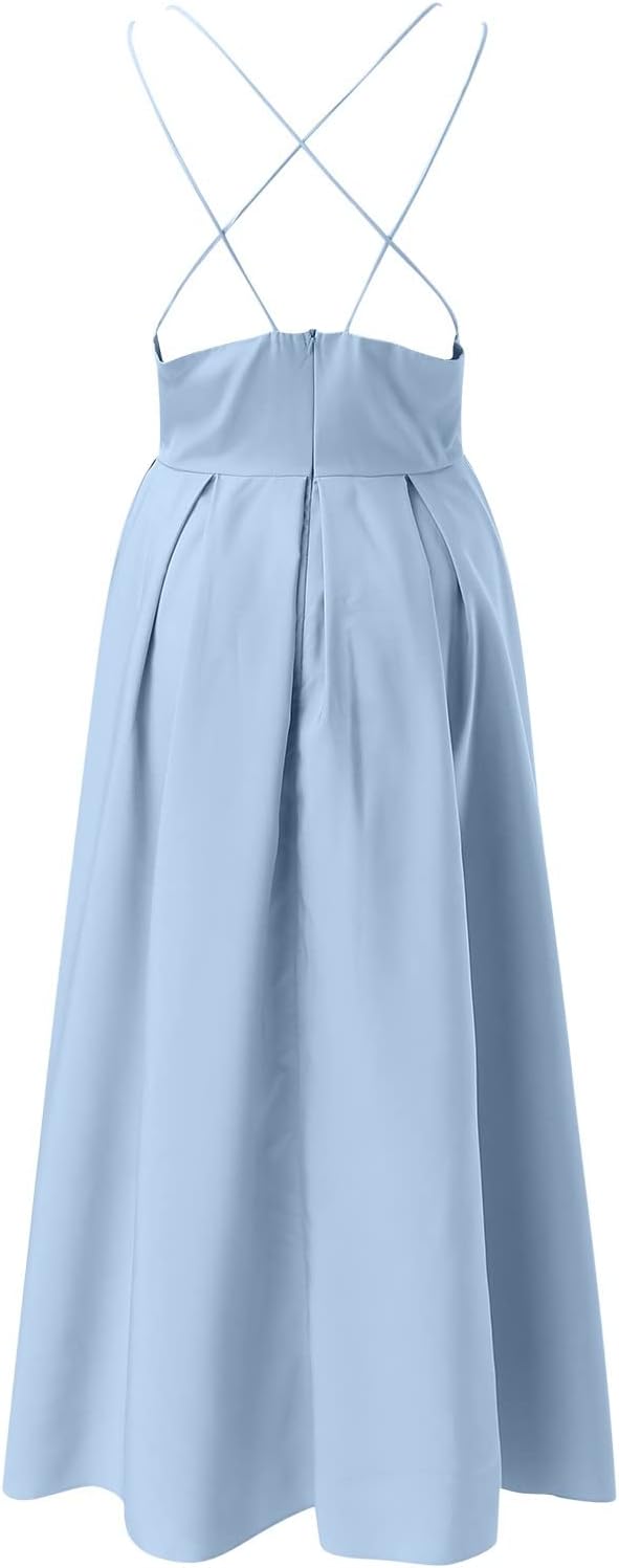 GR | A light dress with delicate spaghetti straps 