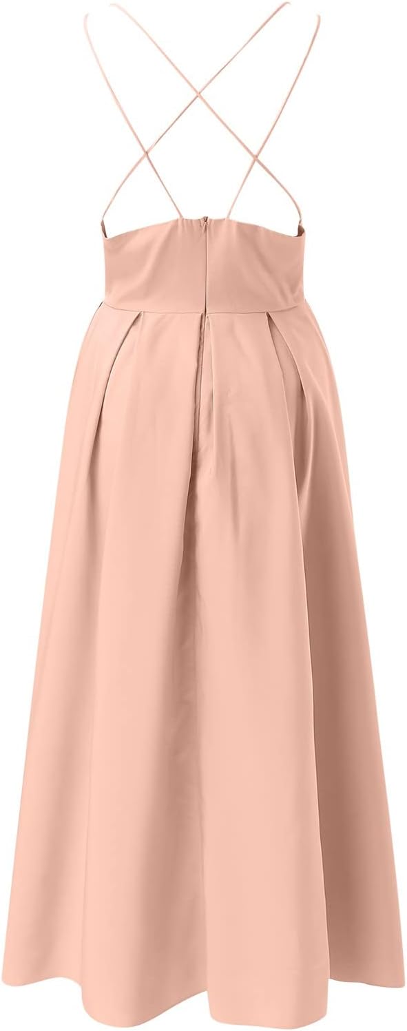 GR | A light dress with delicate spaghetti straps 