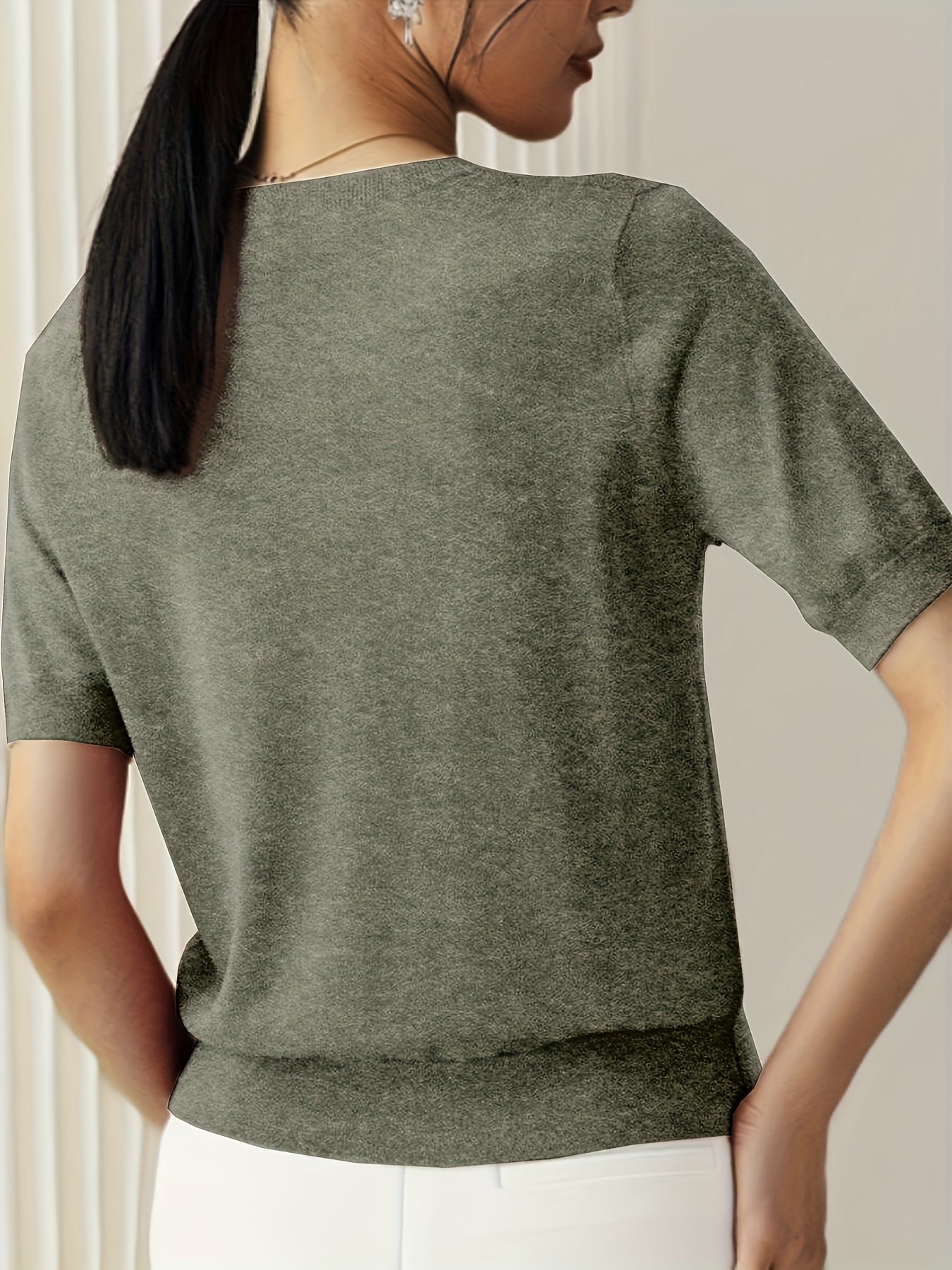 GR | Knit shirt with R neckline