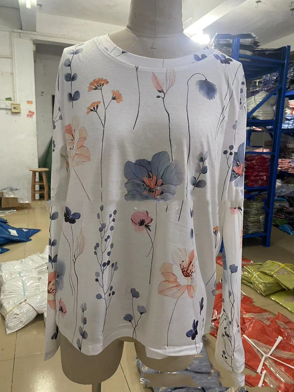GR | T-shirt Mit Blumendruck Und Rundhalsausschnitt Für Den Frühling