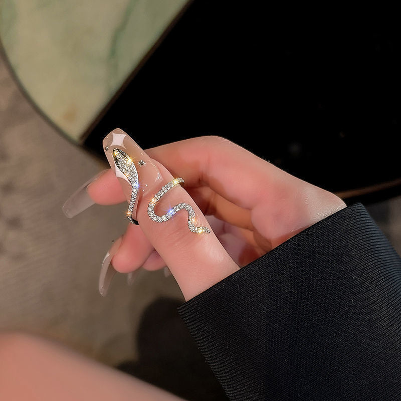 GR | Adjustable snake ring made of cubic zirconia