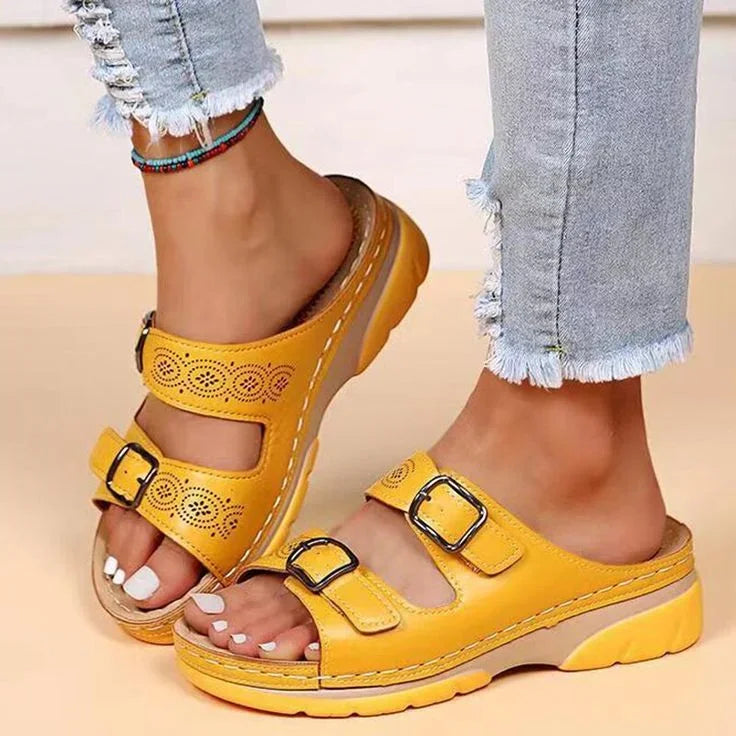 GR | Orthopedic sandals