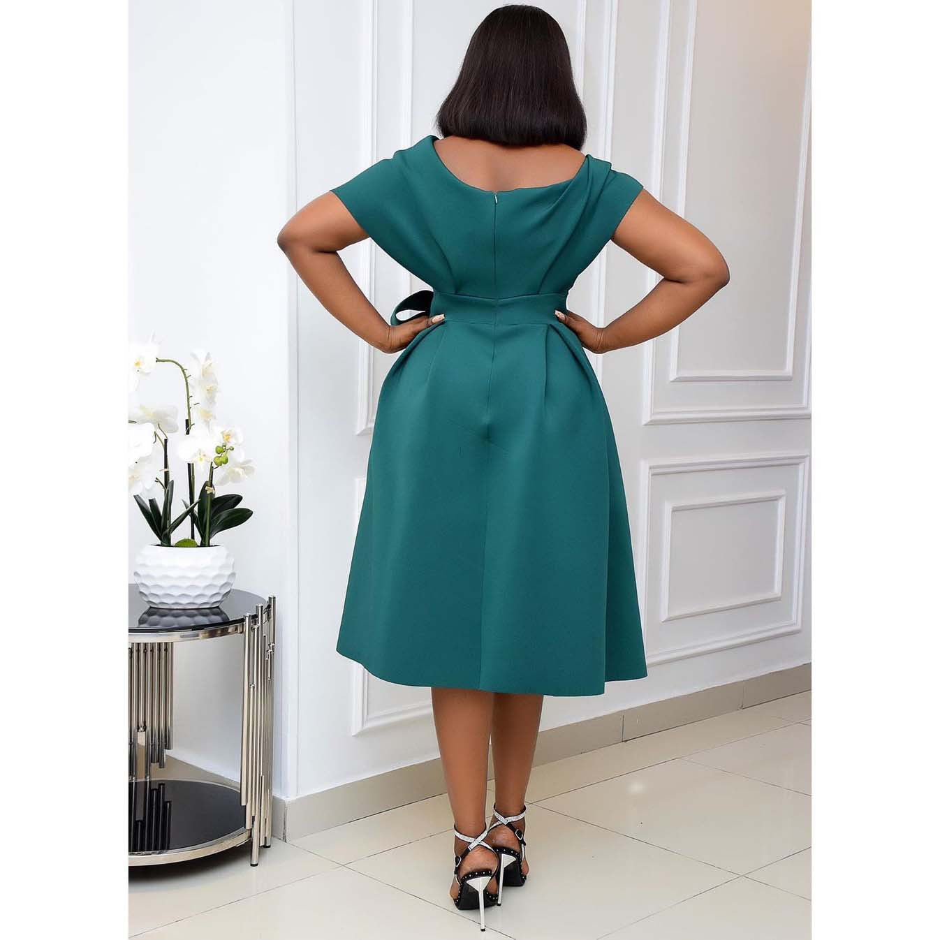 GR | Elegant V-neck evening dress, slim fit 