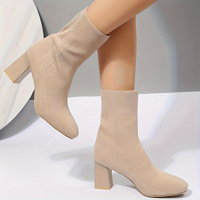 GR | Knitted boots with mid-height shaft and block heel
