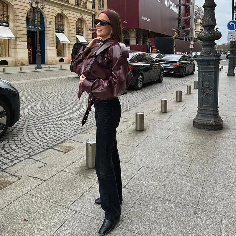 GR | Short jacket made of luxurious Bordeaux glossy leather