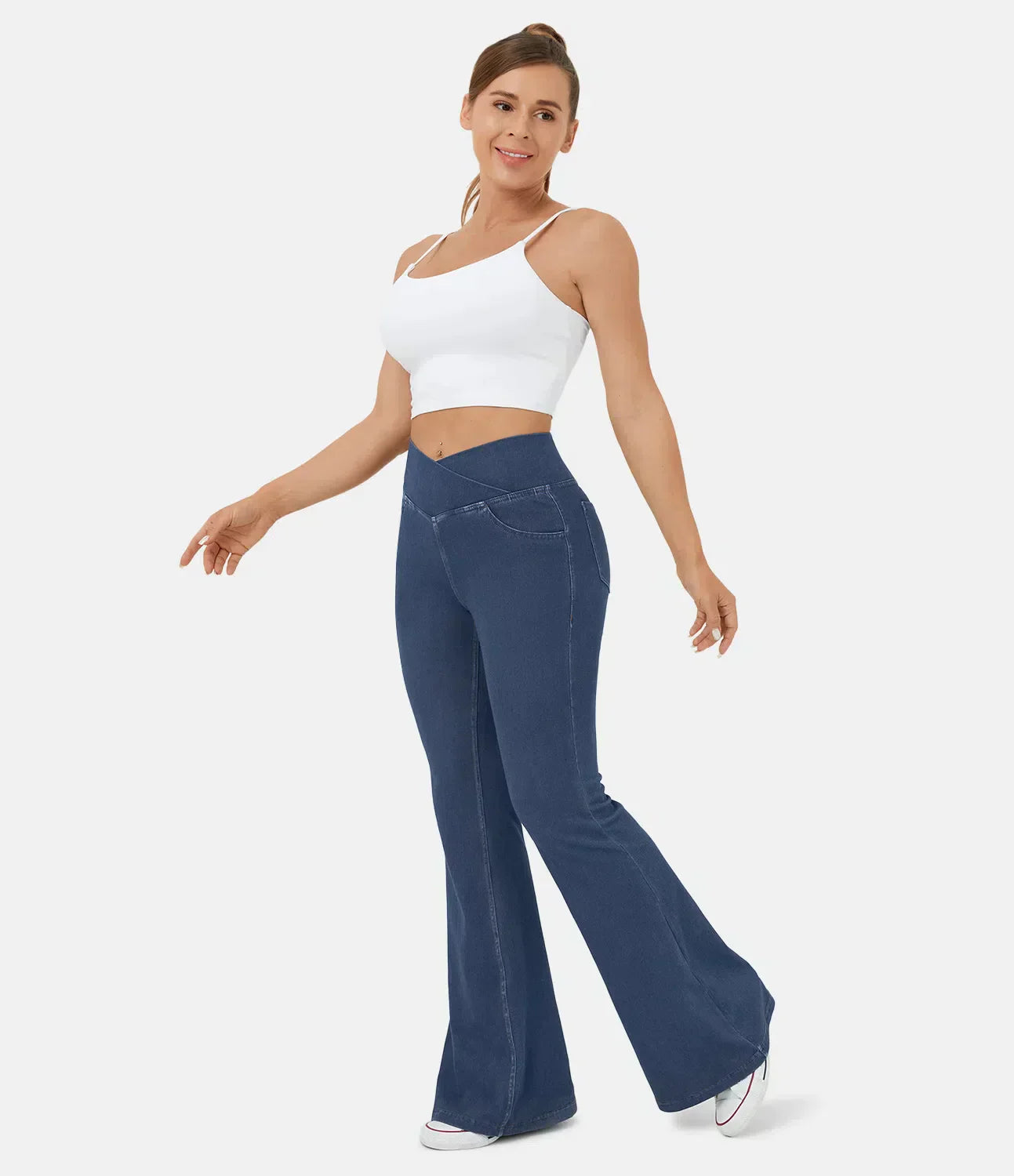 Crossover jeans with a high waist 