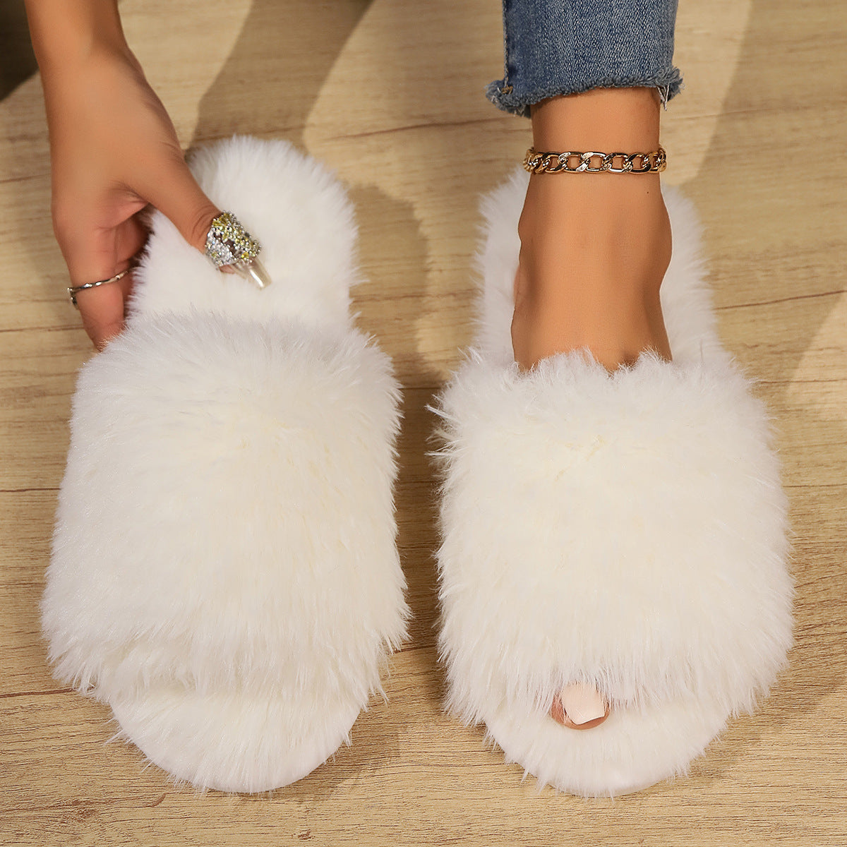 GR | Mules - Women's slippers with open toe and faux fur