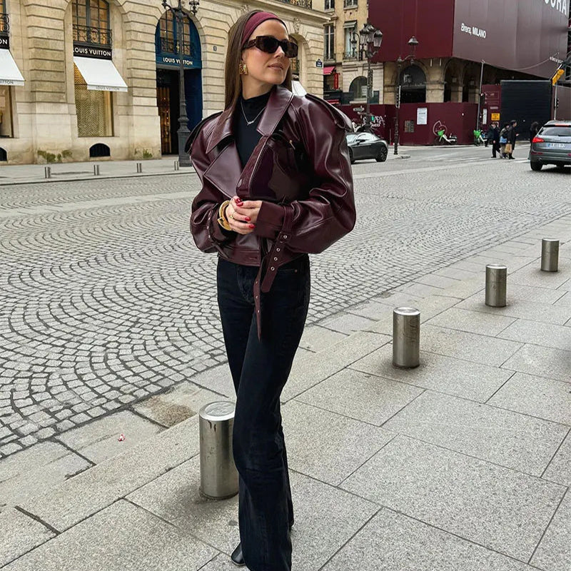 GR | Short jacket made of luxurious Bordeaux glossy leather