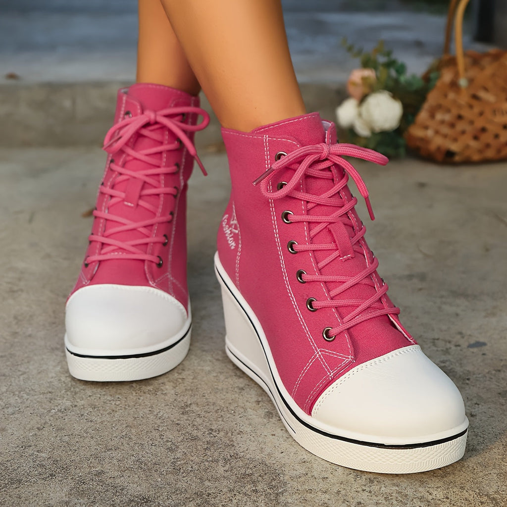 GR | Simple canvas ankle boots with love motif