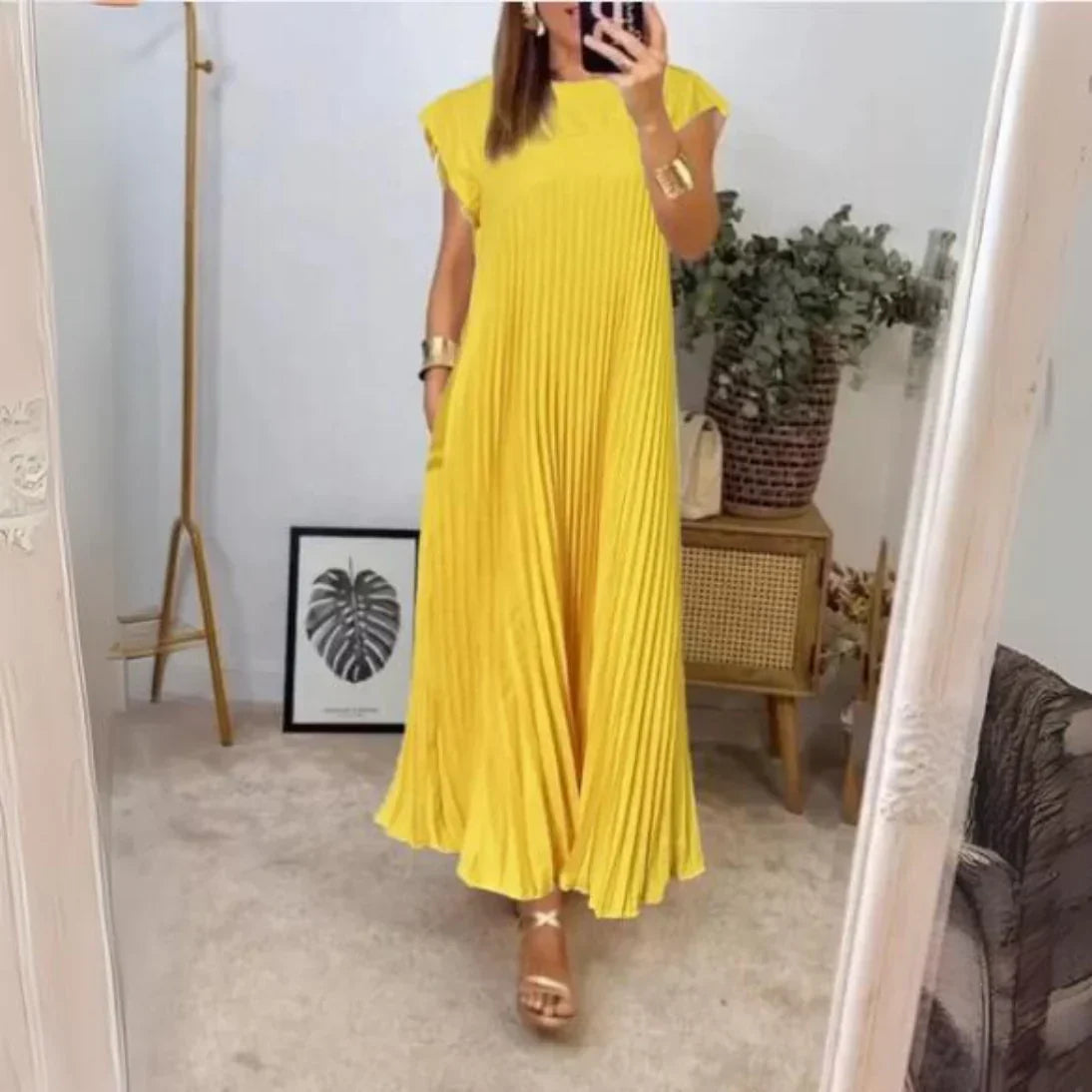GR | Leichtes Und Frisches Plisseekleid