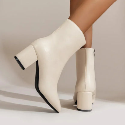 GR | Stylish women's shoes ankle boots