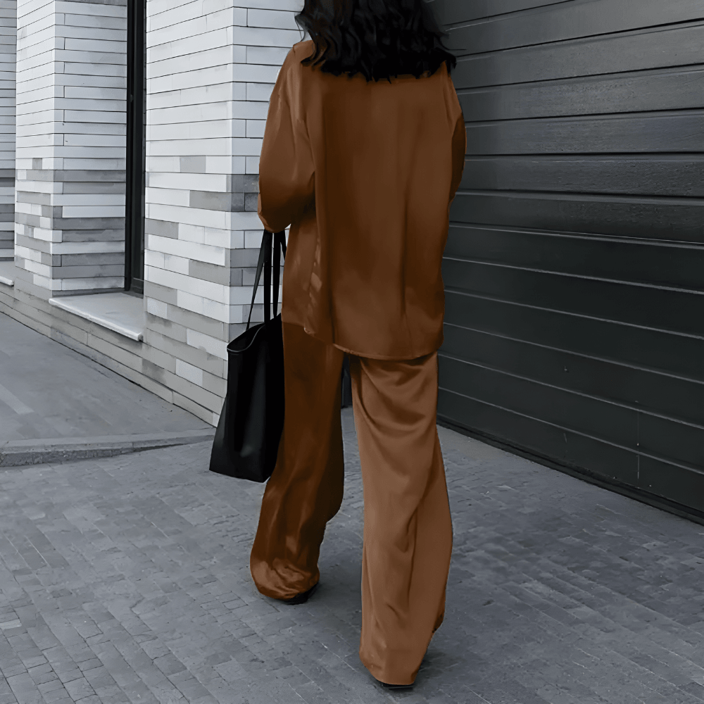 GR | Plus size, two-piece business suit