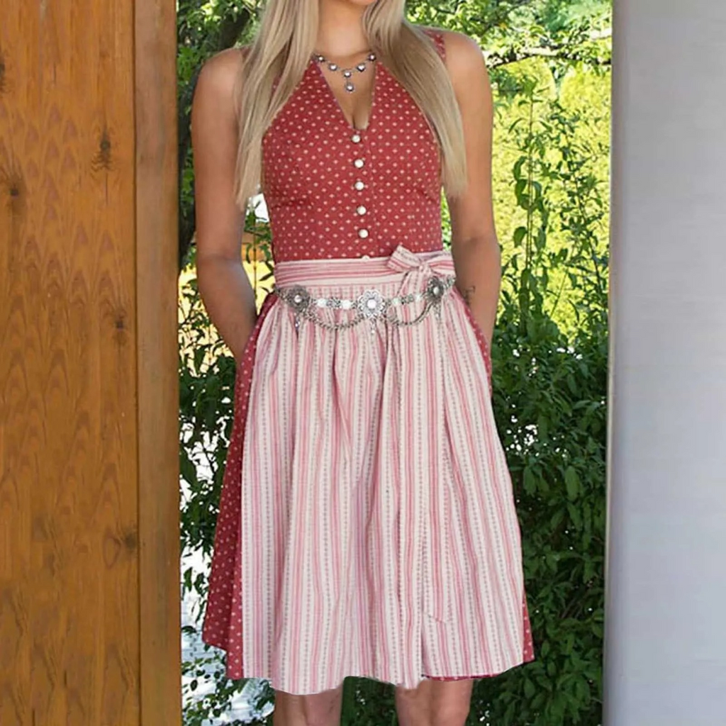GR | Women's traditional outfit with waist belt and embroidery