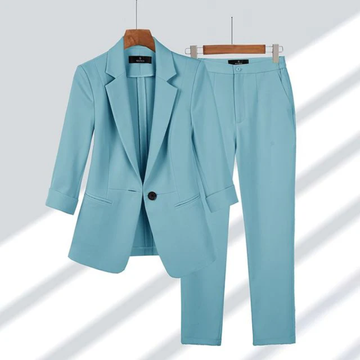 GR | blazer and trousers