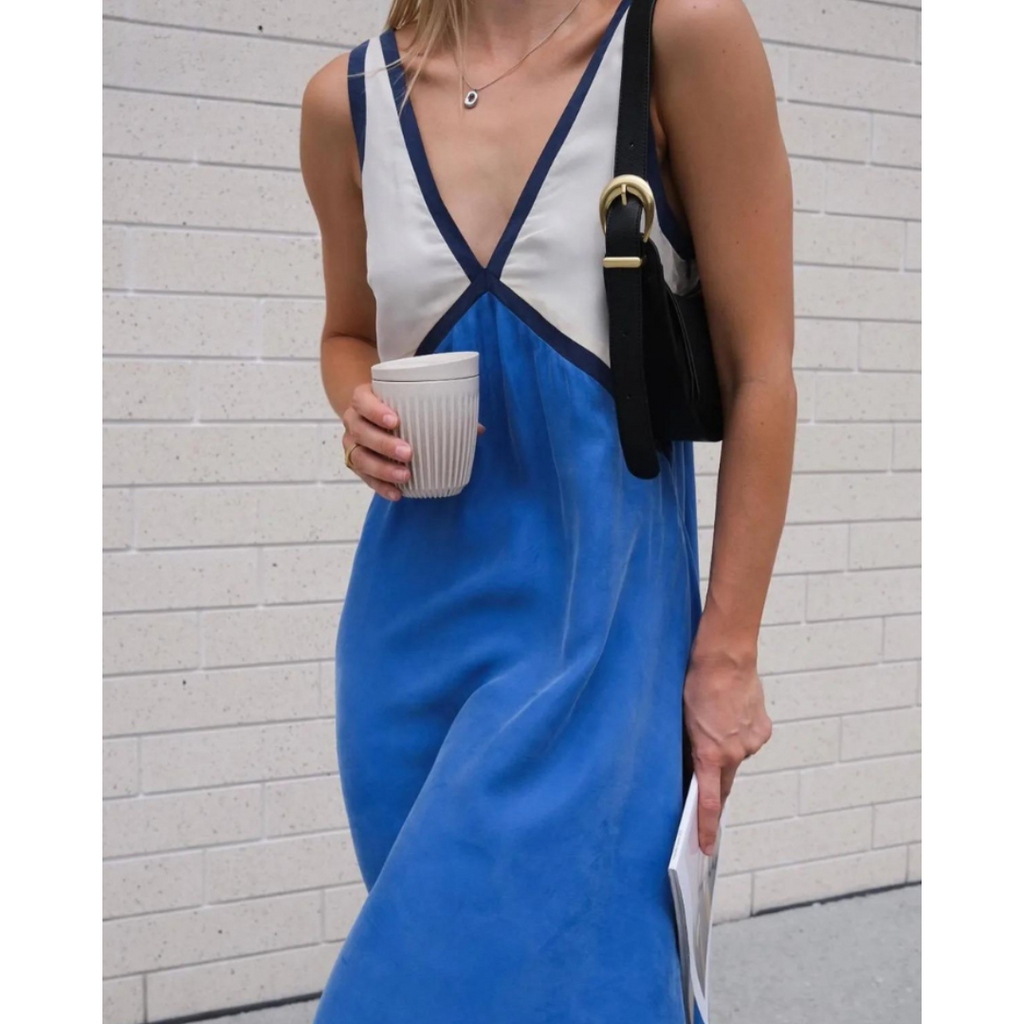 Marissa™ | Chic V-neck dress