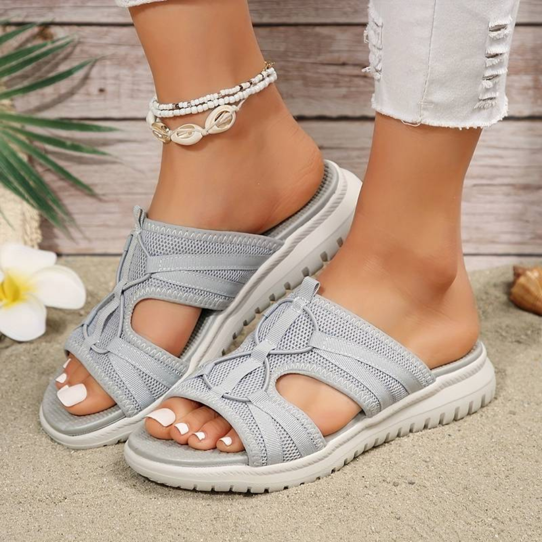 Steps | Stylish and Comfortable: Women's Slippers