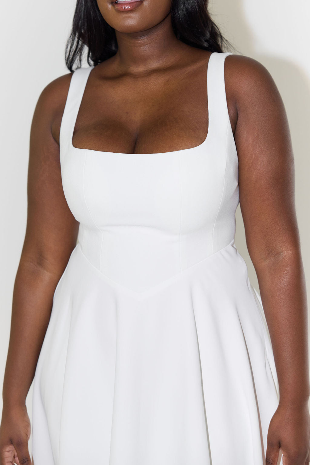 GR | Midikleid mit quadratischer Ausschnitt