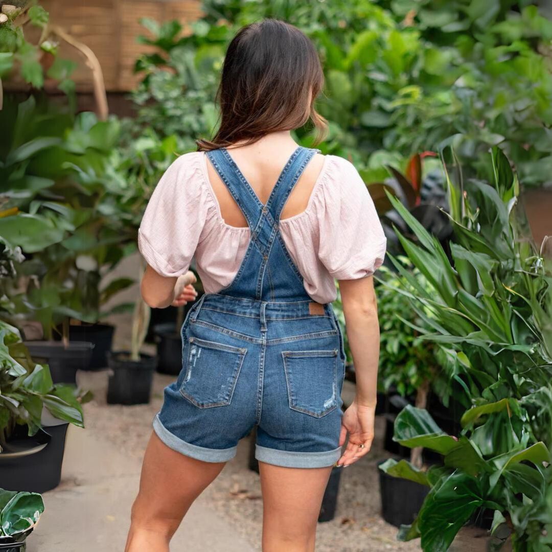 GR | High-waisted denim shorts