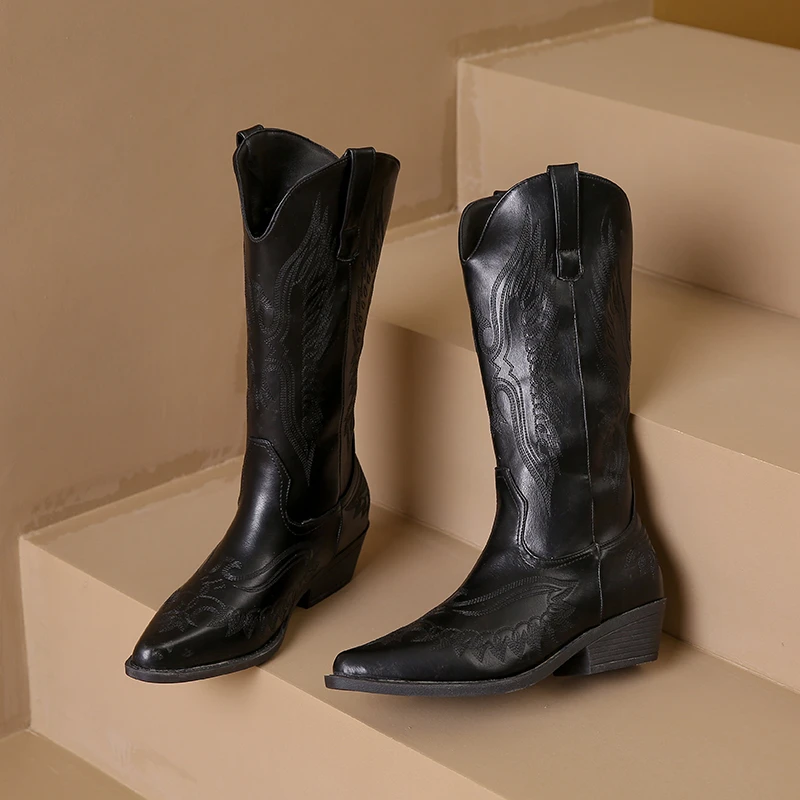 GR | Western boots with detailed embroidery & low heel, women's cowboy boots