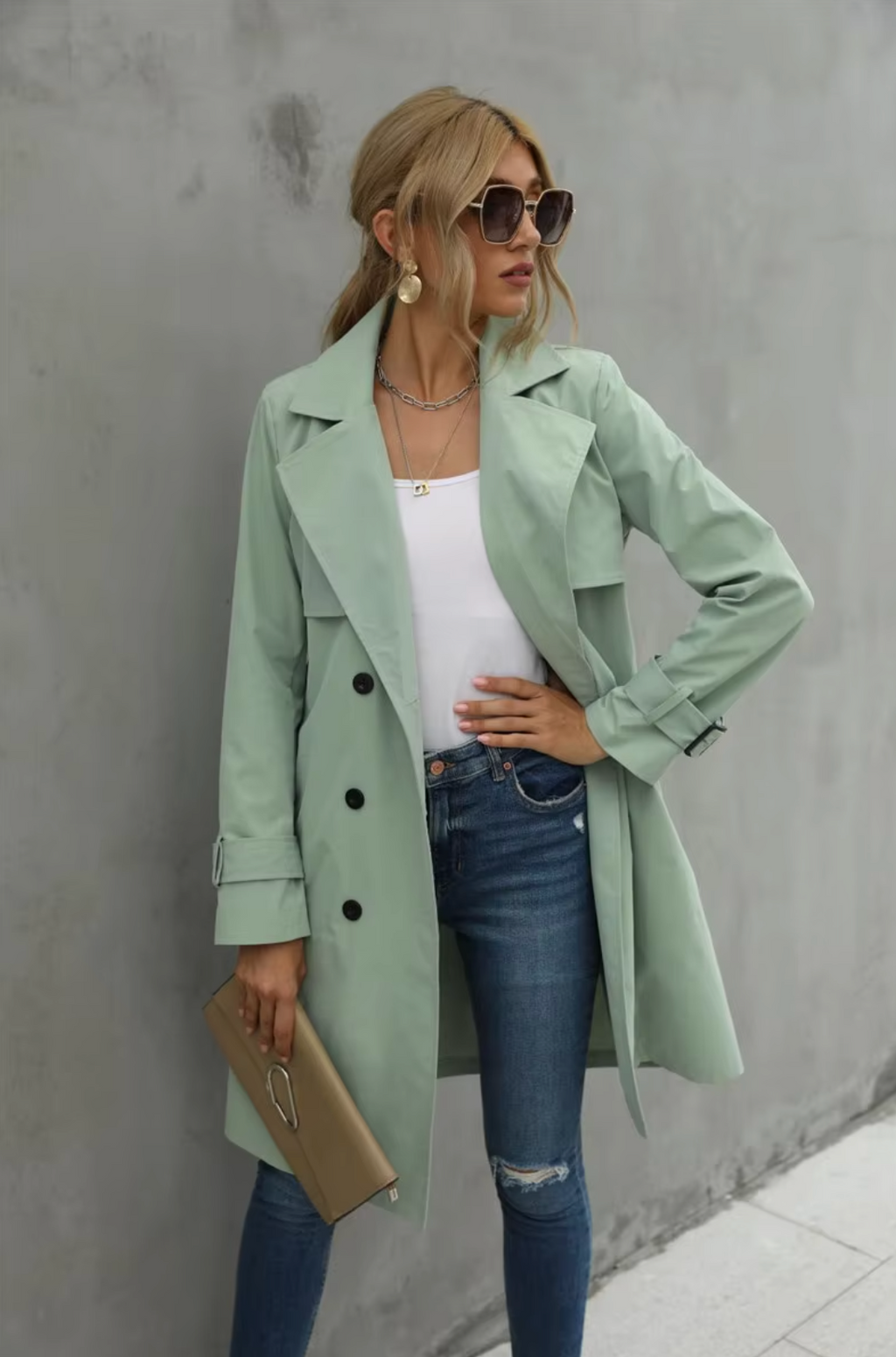 – Long-sleeved casual trench coat