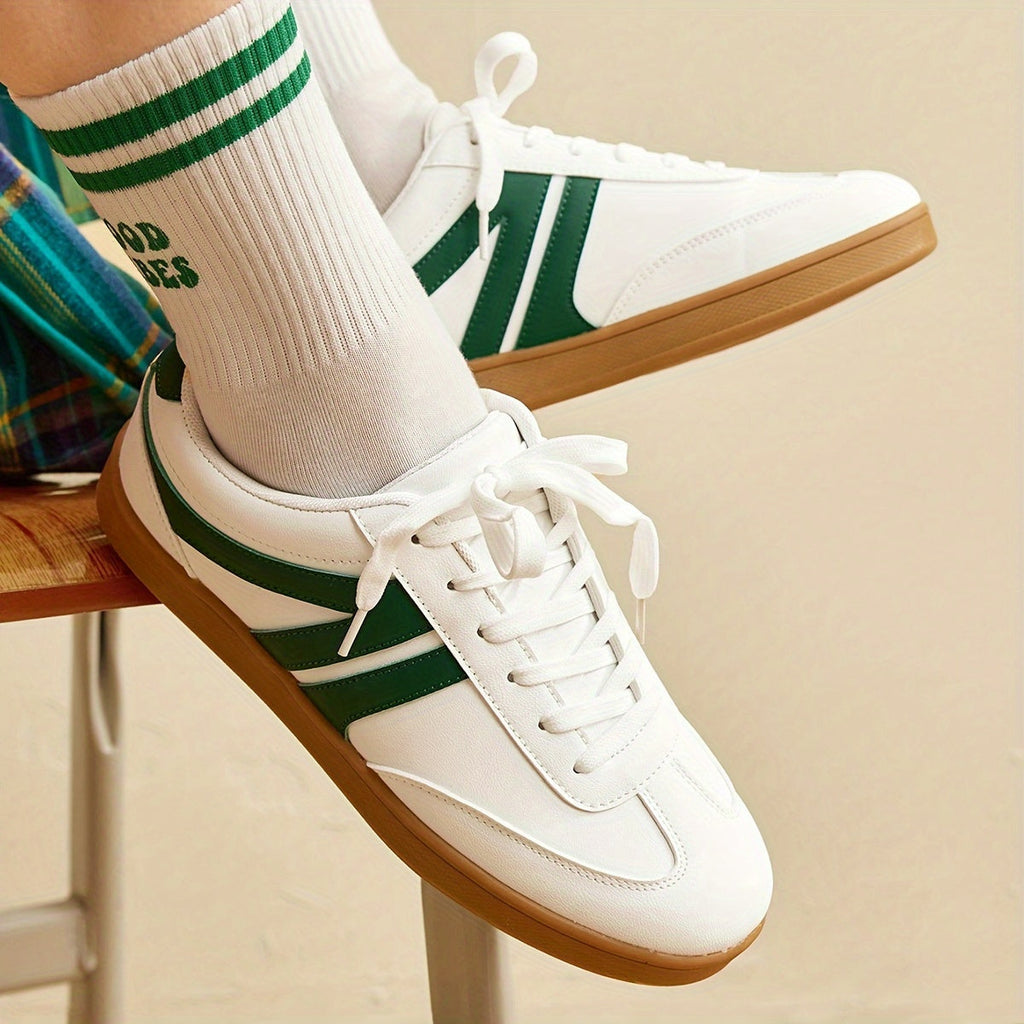 GR | Comfortable women's sneakers in solid colors