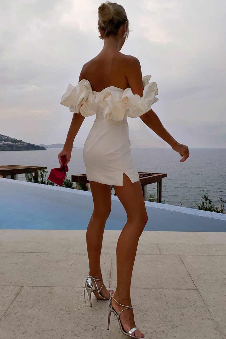 GR | Schulterfreies Minikleid Mit Rüschen