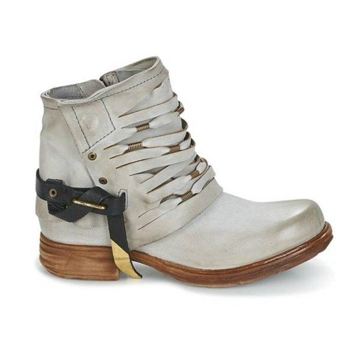 GR | Comfortable ankle boots