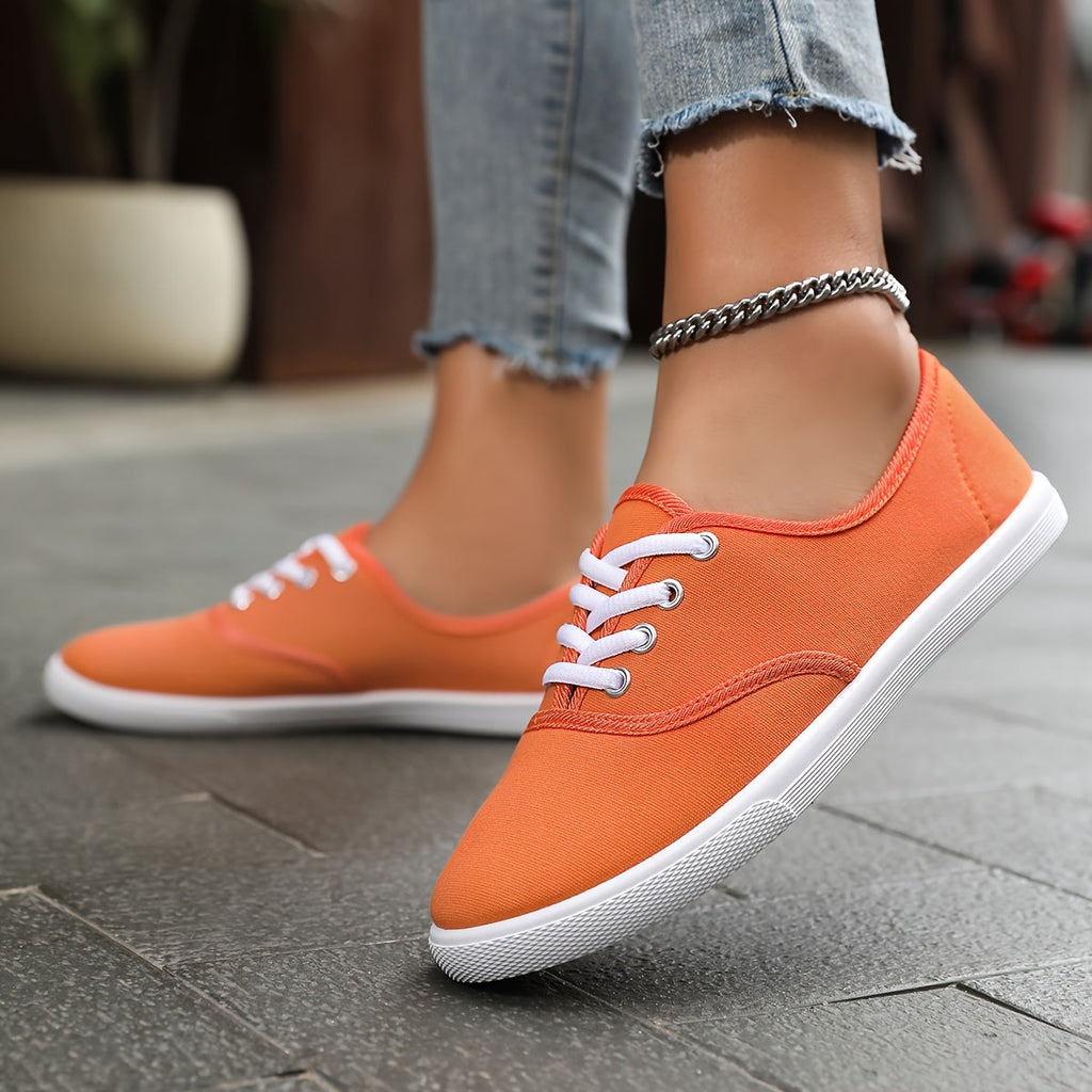 GR | Comfortable low-top canvas sneakers in white