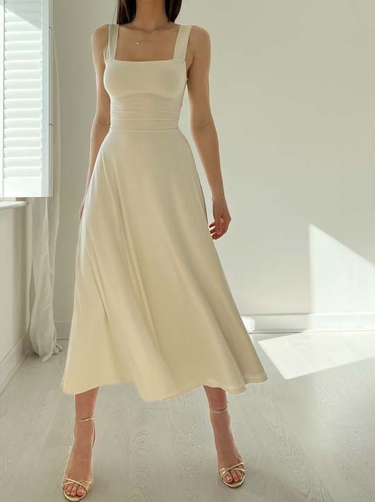 Women's midi dress with wide straps 