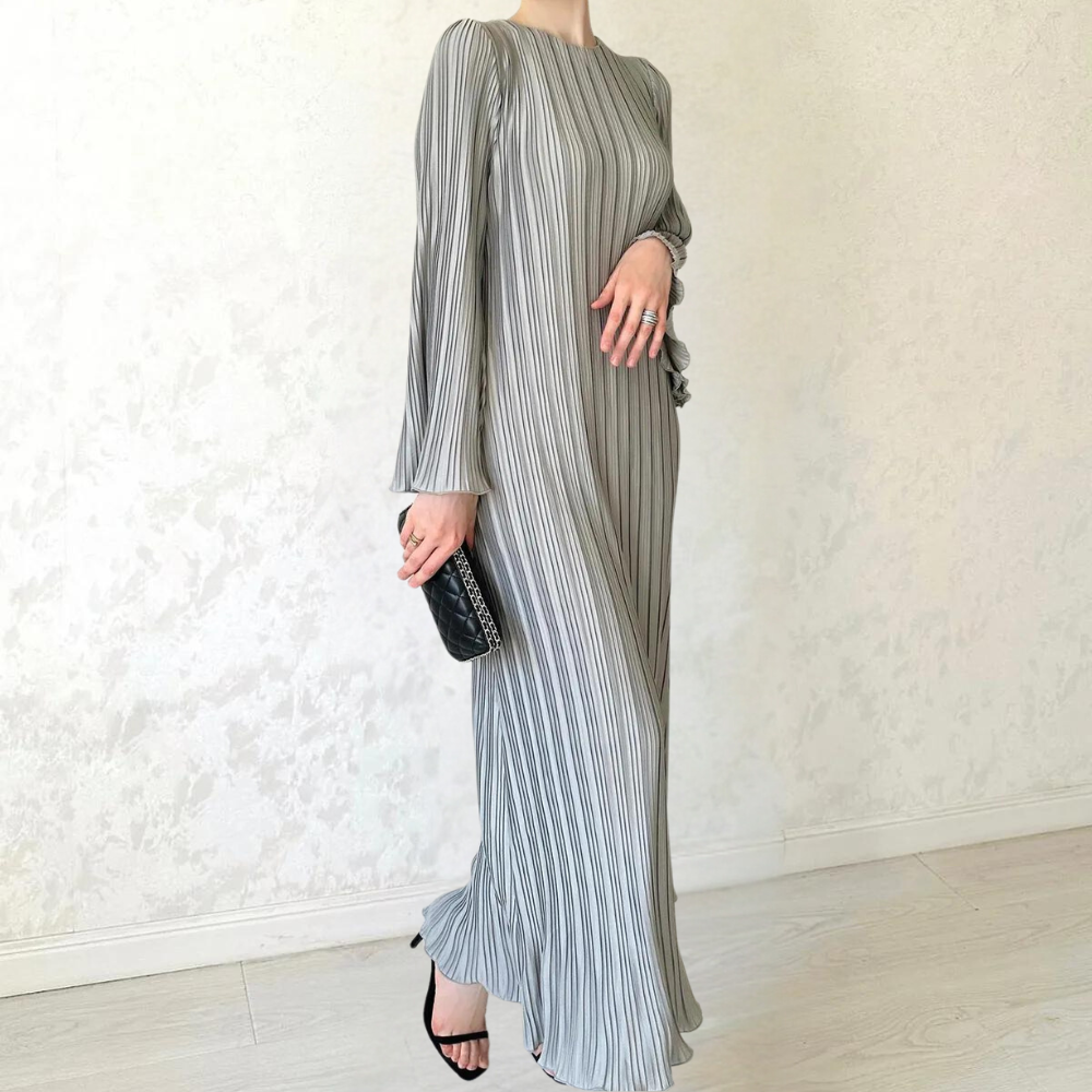 GR | Sophisticated pleated maxi dress for women