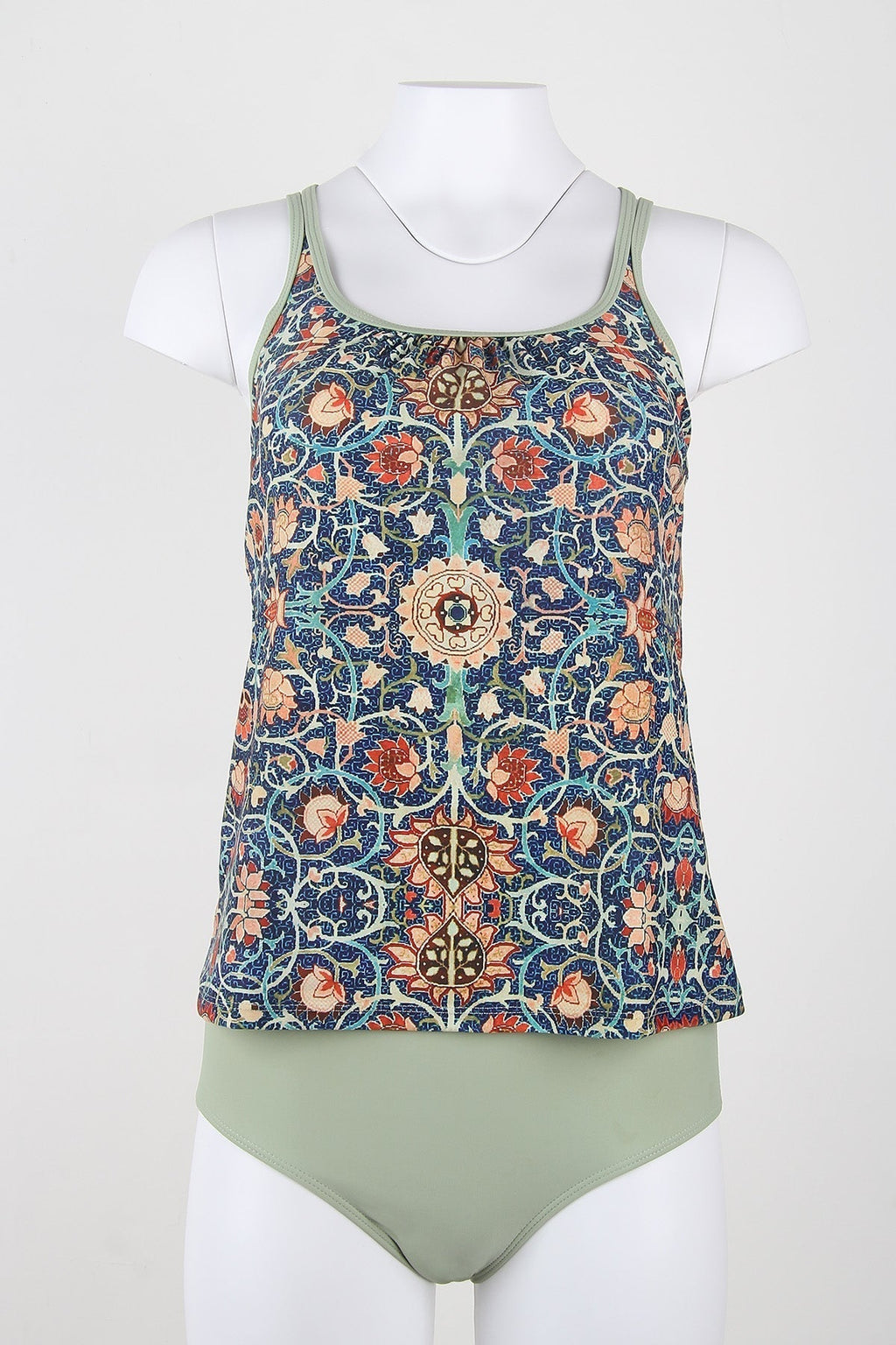 GR | Glamorous sleeveless swimwear with print