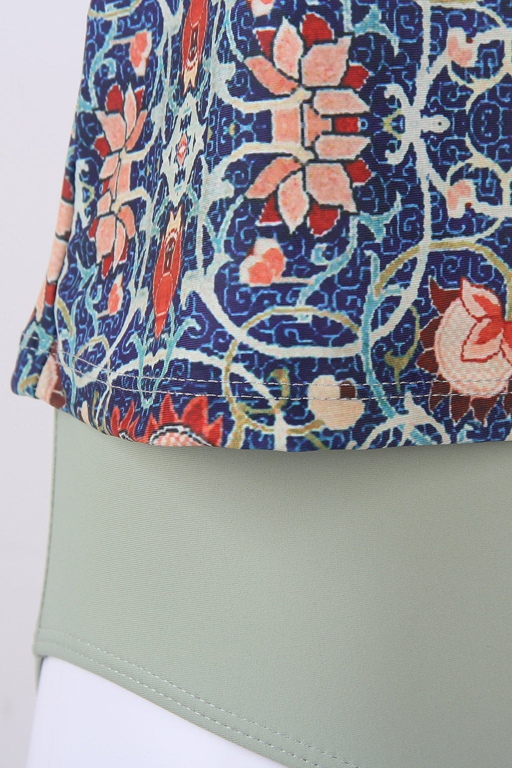 GR | Glamorous sleeveless swimwear with print