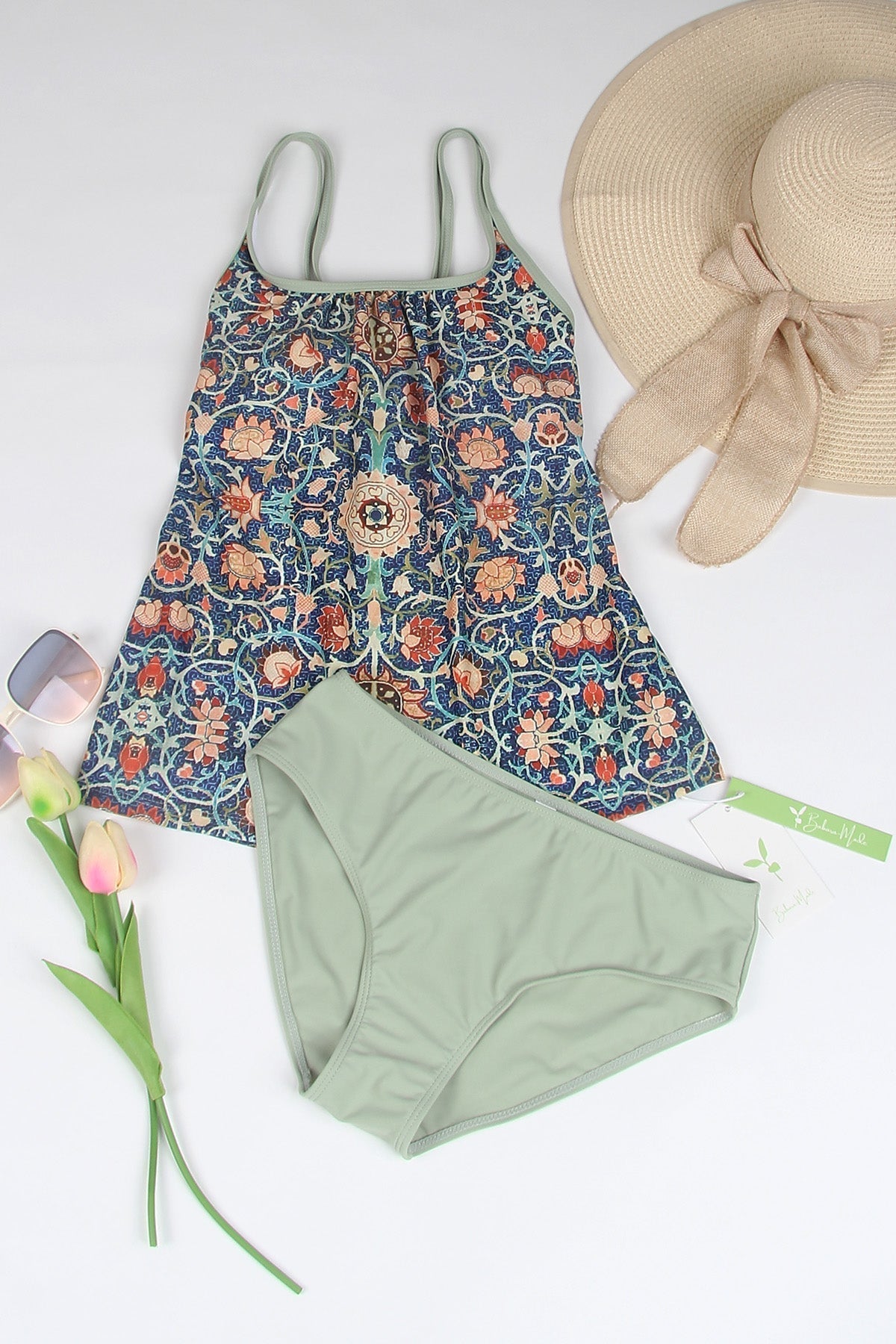 GR | Glamorous sleeveless swimwear with print
