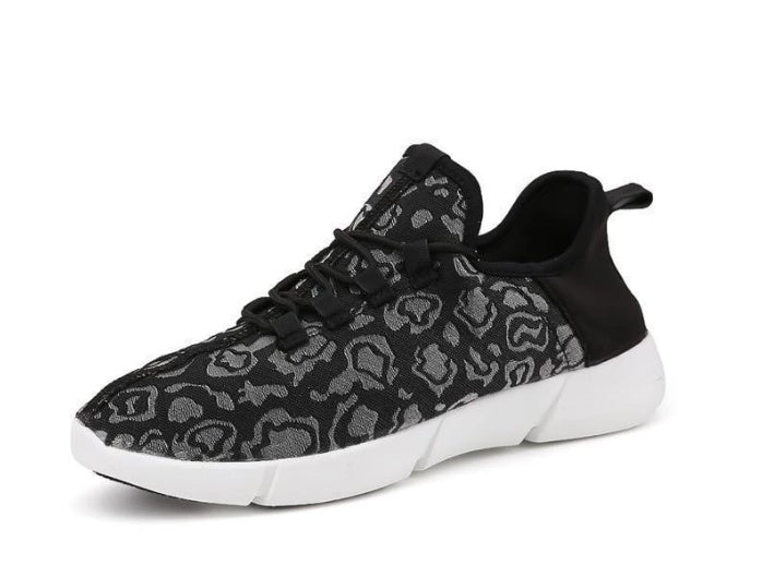 GR | Light-up Sneakers with USB Charging