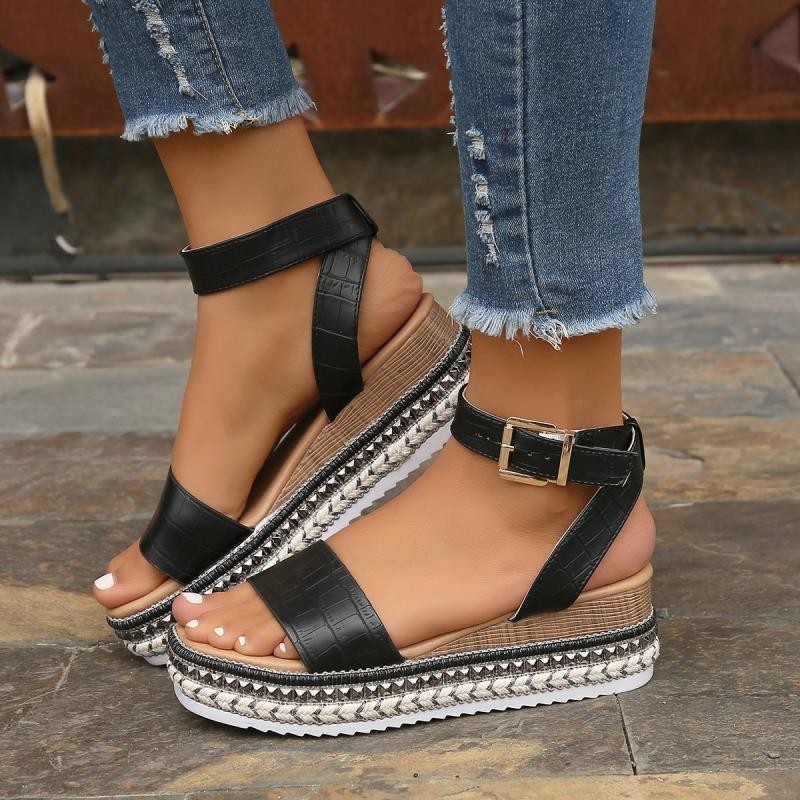 GR | Summer Sandals with Buckle Straps and Platform