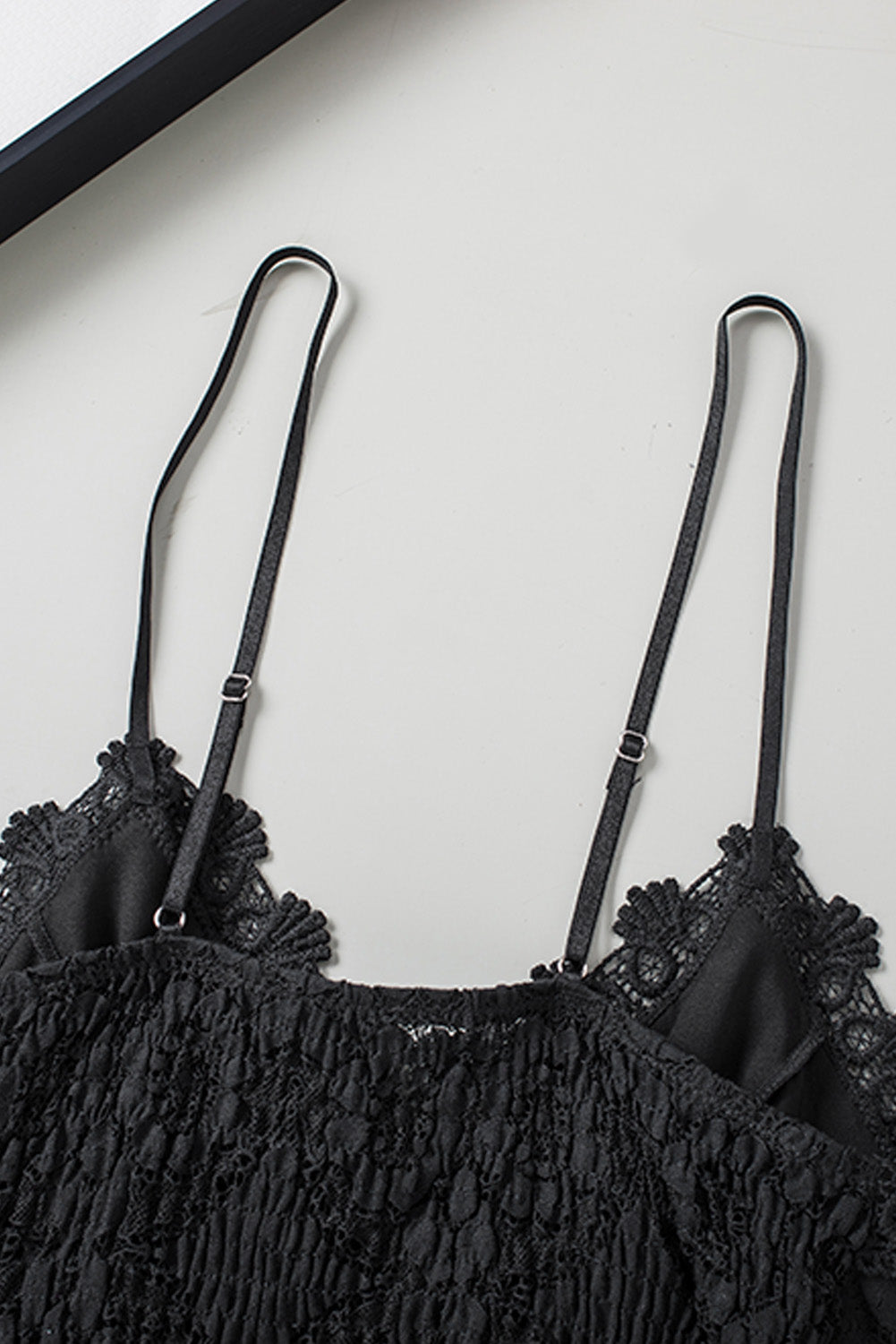 GR | V-Ausschnitt Spitze Cropped Cami
