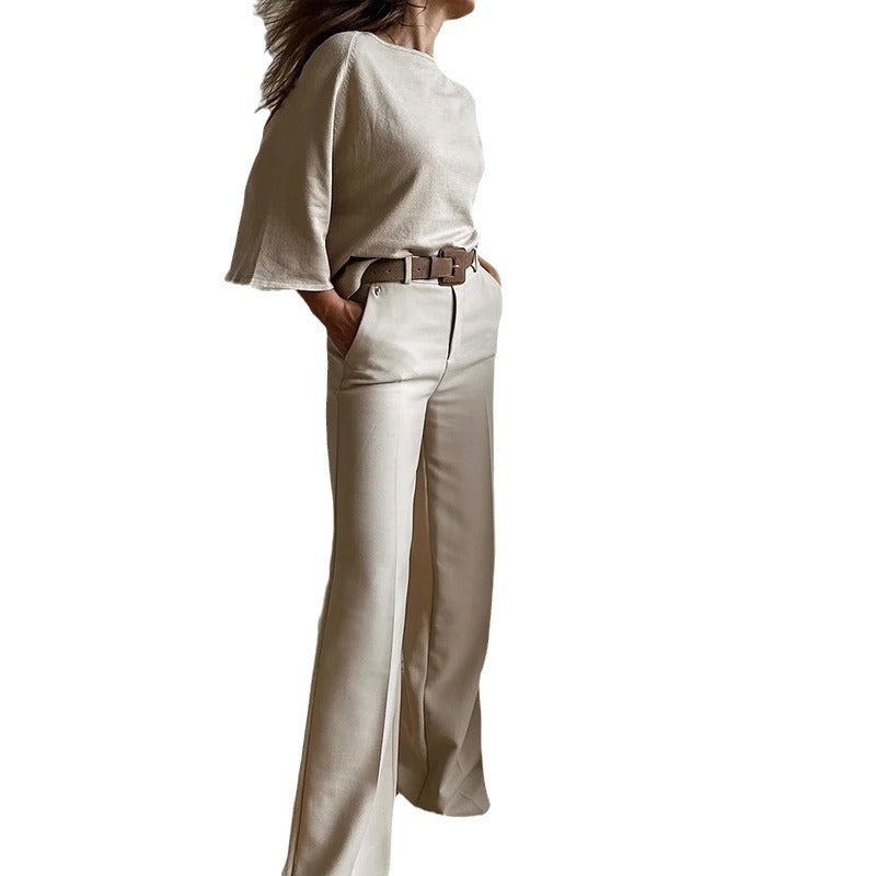 GR-free two-piece suit for a fashionable outfit