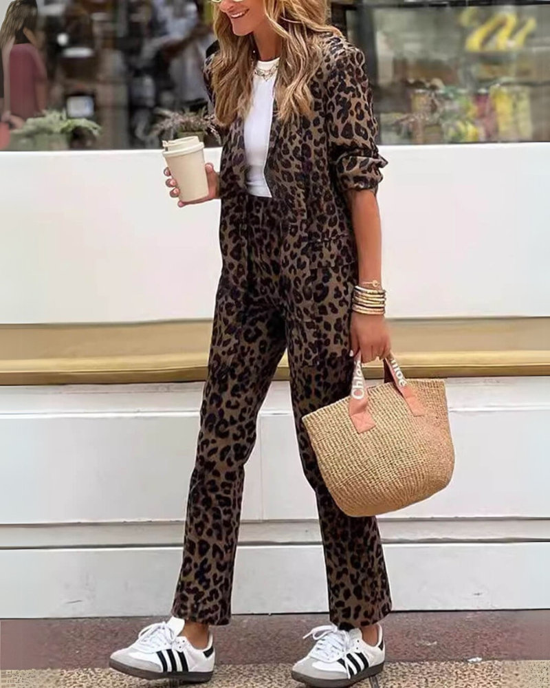 GR | Elegant set with leopard print